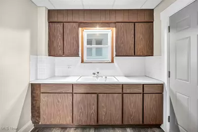 36 W Wilbeth Road, Akron, OH 44301 - Photo 17