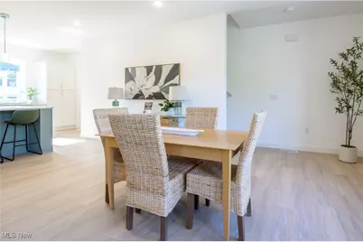 1367 W 74th Street, Loveland, OH 44102 - Photo 9