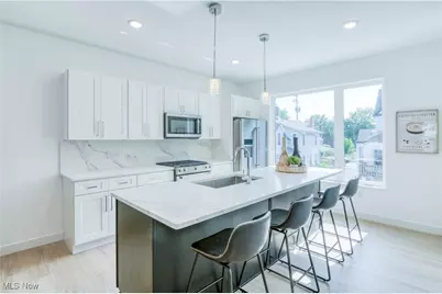 1369 W 74th Street, Loveland, OH 44102 - Photo 5