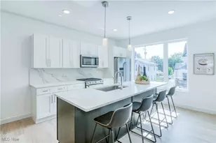 1369 W 74th St, Loveland, OH 44102 - Photo 5