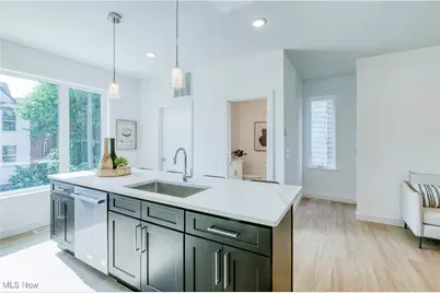 1369 W 74th Street, Loveland, OH 44102 - Photo 7