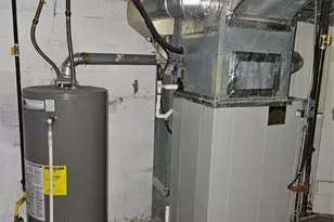 1098 Big Falls Ave, Akron, OH 44310 - Photo 15