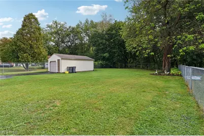 325 S Jackson Street, Youngstown, OH 44506 - Photo 5