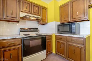 5611 Cherokee Ave NW, North Canton, OH 44720 - Photo 15