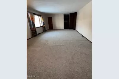 2456 Jackson Street, Lorain, OH 44052 - Photo 5