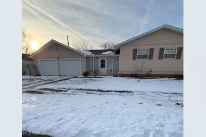 2456 Jackson Street, Lorain, OH 44052 - Photo 3