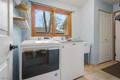 13285 S Partridge Drive, Valleyview, OH 44125 - Photo 15