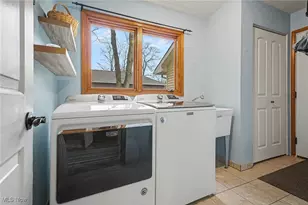 13285 S Partridge Dr, Valleyview, OH 44125 - Photo 15