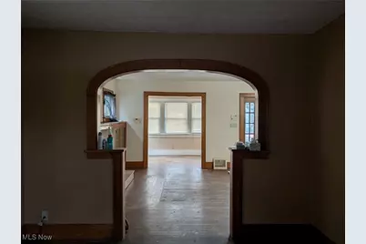 807 W 21st Street, Lorain, OH 44052 - Photo 7