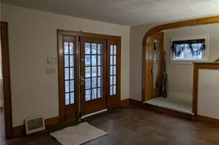 807 W 21st St, Lorain, OH 44052 - Photo 3