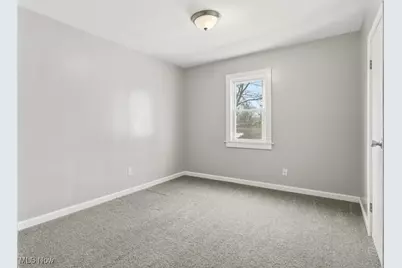 413 Grove Avenue, Cuyahoga Falls, OH 44221 - Photo 23