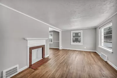610 E 266th Street, Euclid, OH 44132 - Photo 3