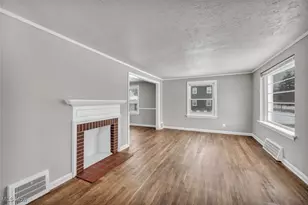 610 E 266th St, Euclid, OH 44132 - Photo 3