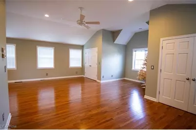 204 Spring Park Avenue, St Clairsville, OH 43950 - Photo 9