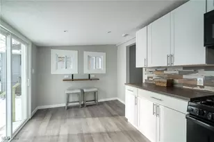 553 Purdue Ave, Elyria, OH 44035 - Photo 11