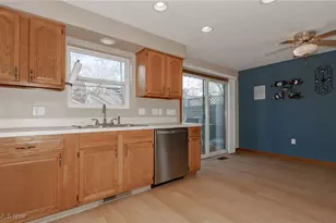 1555 Easton Ave, Madison, OH 44057 - Photo 15