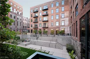 725 Johnson Ct, Loveland, OH 44113 - Photo 13