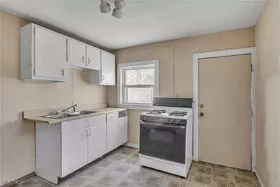 3160 W 86th Street, Loveland, OH 44102 - Photo 5