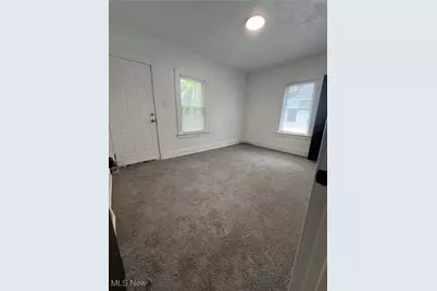 892 Delia Avenue, Akron, OH 44320 - Photo 11