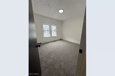 892 Delia Avenue, Akron, OH 44320 - Photo 9