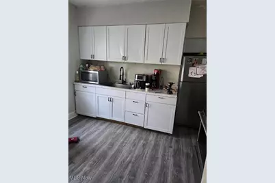 892 Delia Avenue, Akron, OH 44320 - Photo 13