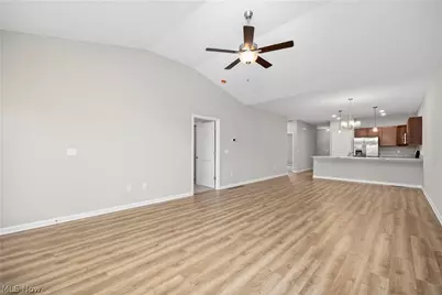 556 Eldemire Lane, Elyria, OH 44035 - Photo 7