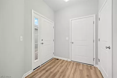 556 Eldemire Lane, Elyria, OH 44035 - Photo 3