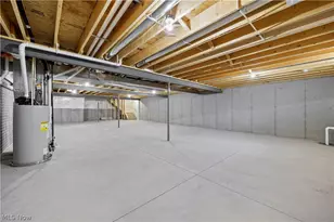 556 Eldemire Ln, Elyria, OH 44035 - Photo 27