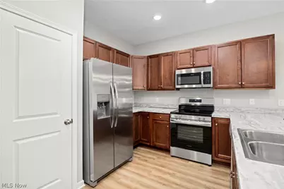 556 Eldemire Lane, Elyria, OH 44035 - Photo 13