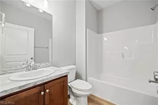 556 Eldemire Ln, Elyria, OH 44035 - Photo 21