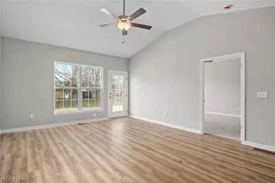 556 Eldemire Lane, Elyria, OH 44035 - Photo 7