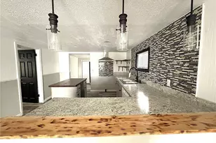 906 Daniels Ave, Lima, OH 45805 - Photo 3