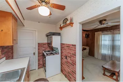 1354 Craneing Road, Wickliffe, OH 44092 - Photo 13