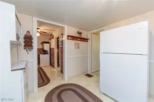 1354 Craneing Rd, Wickliffe, OH 44092 - Photo 21