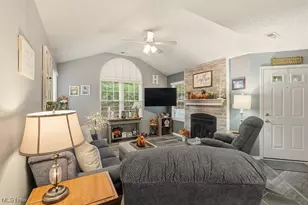 30 Newton Square Dr, Canfield, OH 44406 - Photo 11