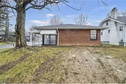 985 Clement Street, Akron, OH 44306 - Photo 29