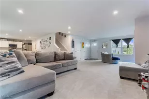 3564 Kenyon Creek Ave NW, Massillon, OH 44647 - Photo 9