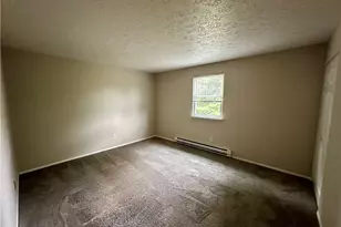 221 Brunswick Dr, Elyria, OH 44035 - Photo 11