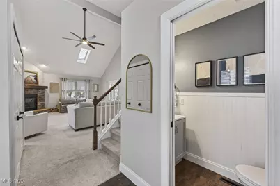 105 Tinkers Trail, Chardon, OH 44024 - Photo 3