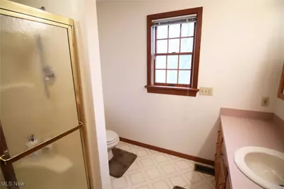 500 N Lake Street, Amherst, OH 44001 - Photo 27