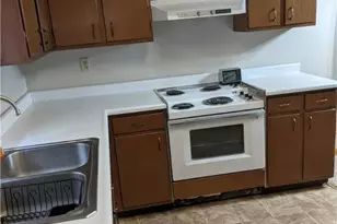 72100 S Sharon Rd, Bridgeport, OH 43912 - Photo 5