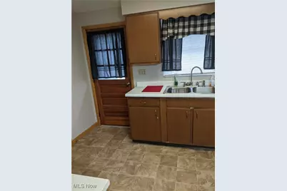 72100 S Sharon Road, Bridgeport, OH 43912 - Photo 7