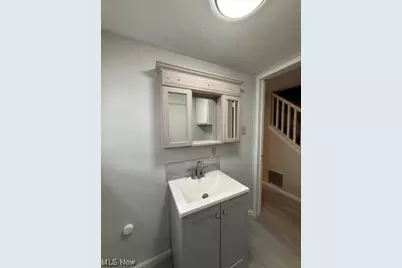 812 Kling Street #2, Akron, OH 44311 - Photo 5