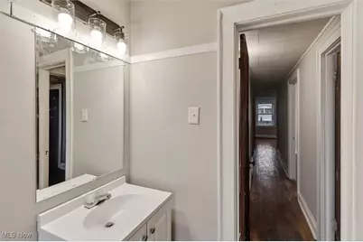 8204 Bancroft Avenue #8206, Loveland, OH 44105 - Photo 13