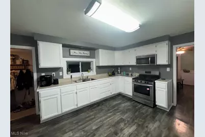 135 Wheeling Avenue, Wellington, OH 44090 - Photo 3