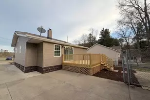 312 E 21st St, Dover, OH 44622 - Photo 29