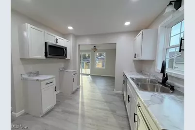 312 E 21st Street, Dover, OH 44622 - Photo 7