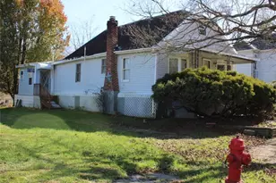 140 S Valley St, Corning, OH 43730 - Photo 3