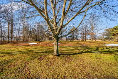 6780 Farmingdale Lane, Mentor, OH 44060 - Photo 11