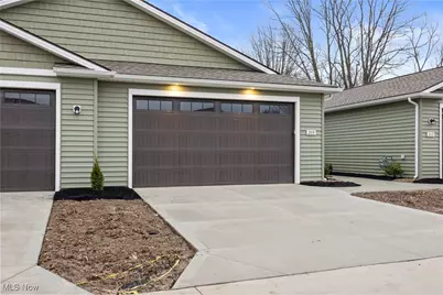 208 Alexander Drive, Elyria, OH 44035 - Photo 5